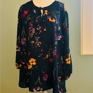 West Kei womens XXL top!